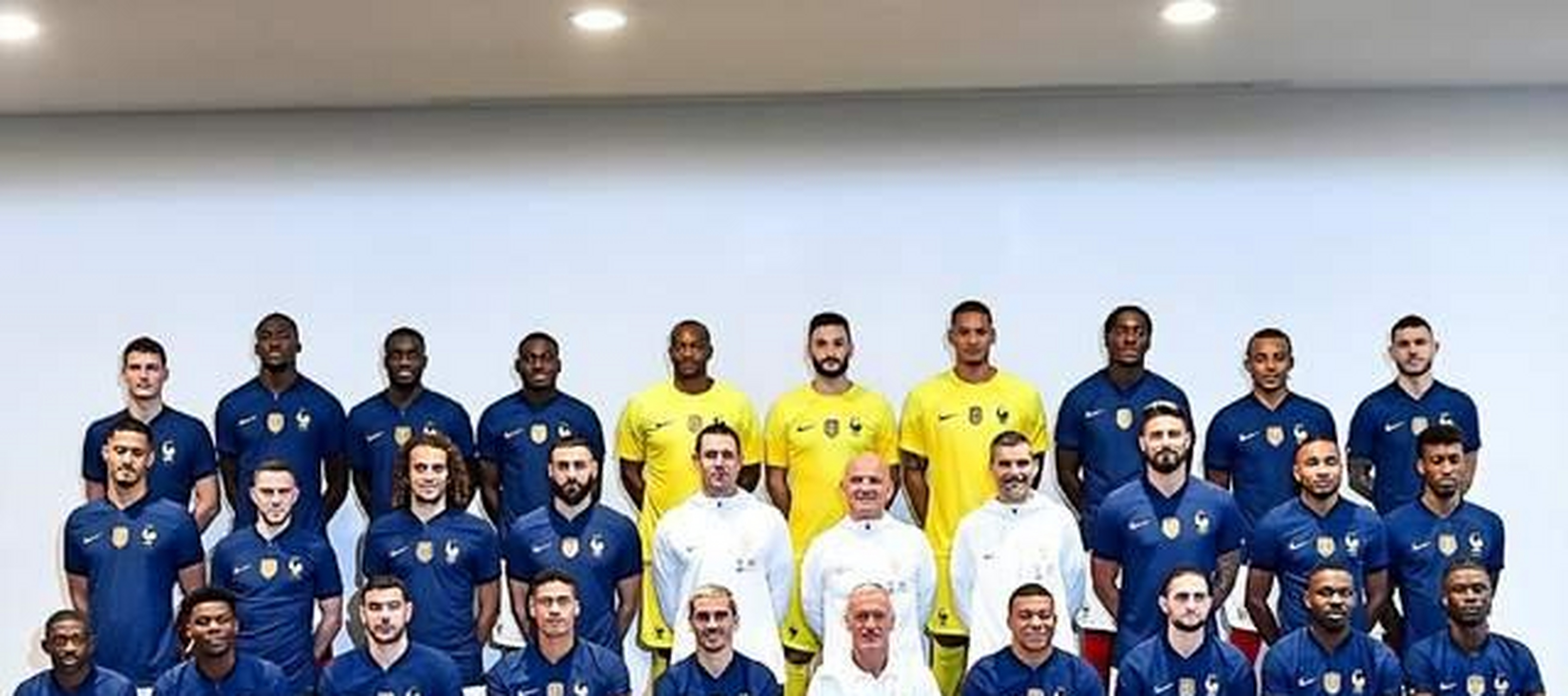 法国队集结备战摩洛哥，阵容调整引发关注