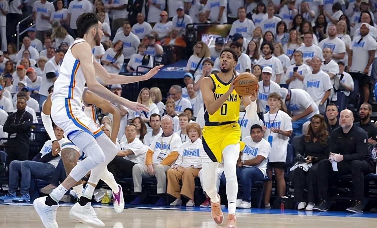 步行者队球员集体发威，击败对手实现逆转胜利