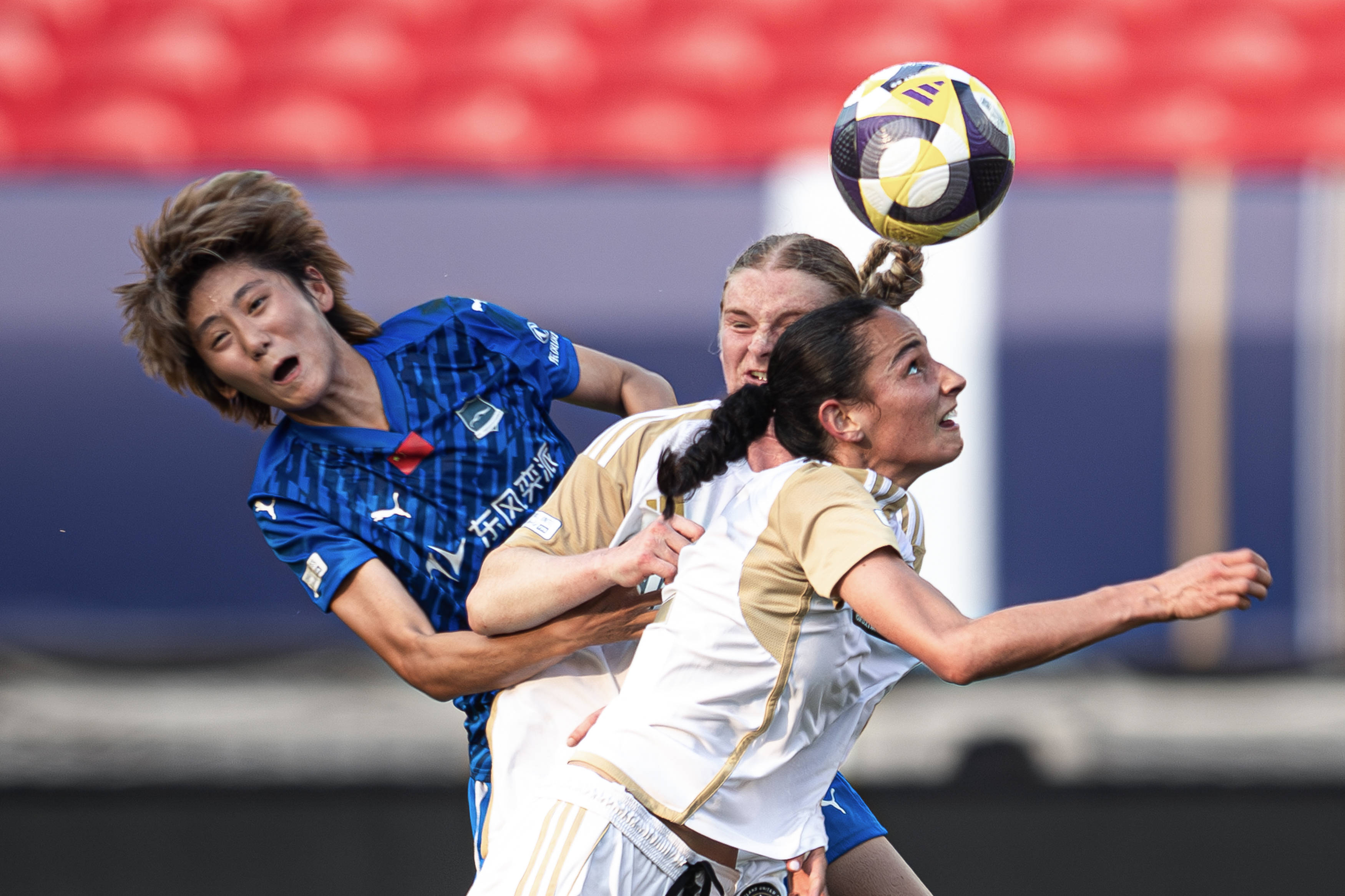 精彩：女足比赛冠军杯决赛怒放魅力的简单介绍