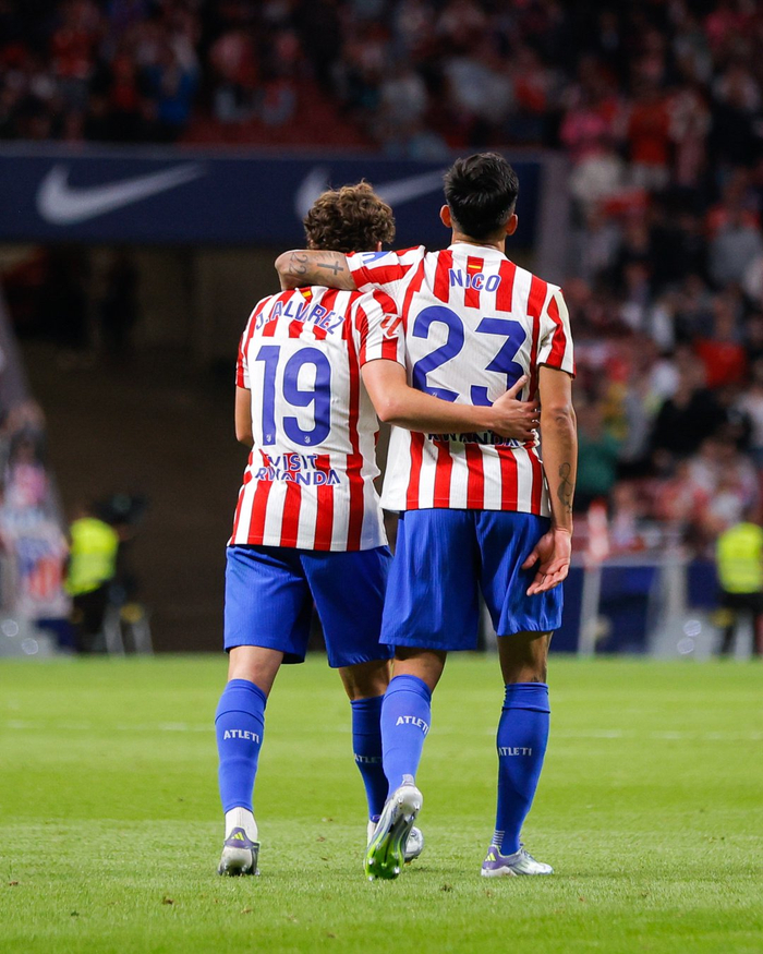 关于马赛队前锋连入数球，成为球队进攻焦点的信息