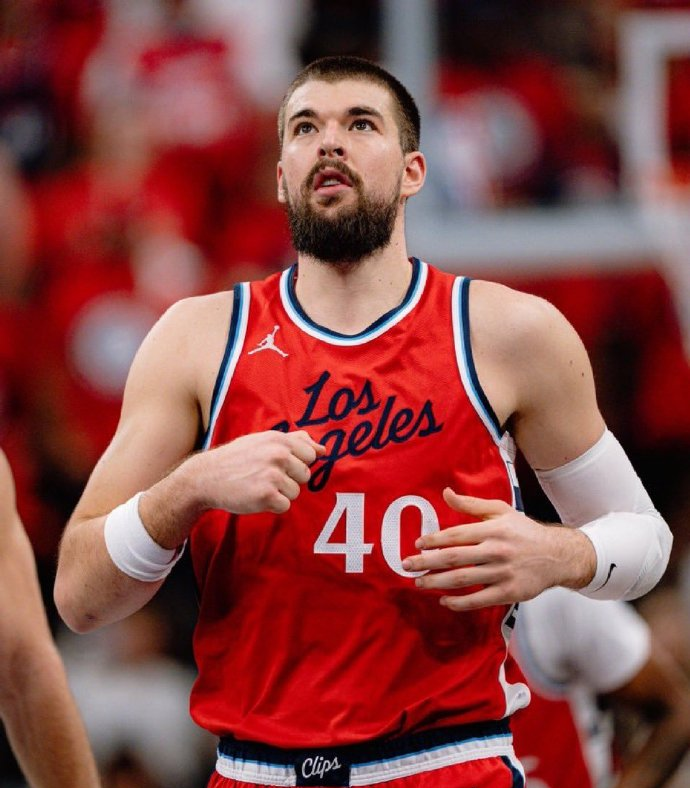 开元棋牌官网-快船主场大胜灰熊，继续保持不败的简单介绍