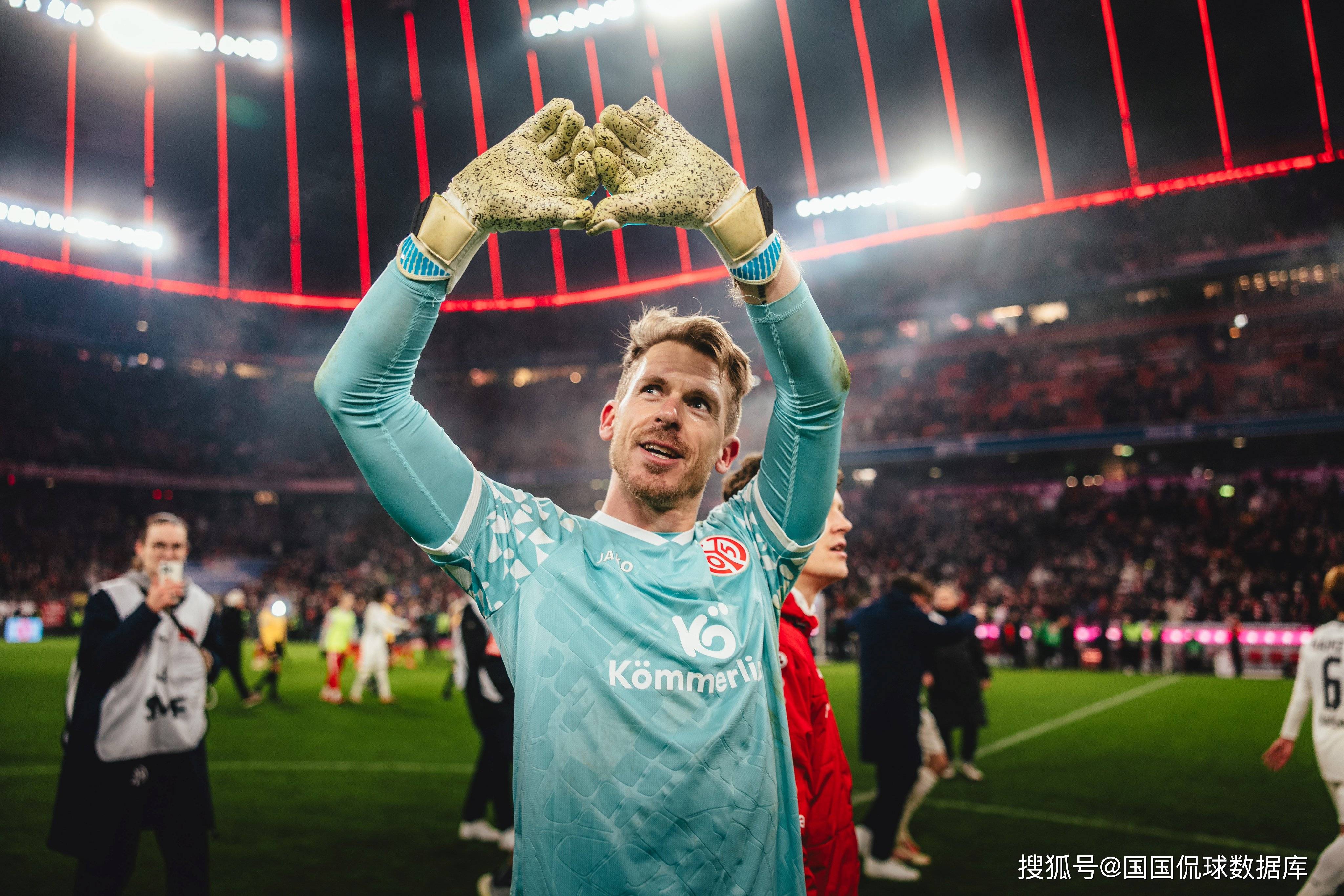 美因茨主帅对球队表现满意，期待更多胜利的简单介绍